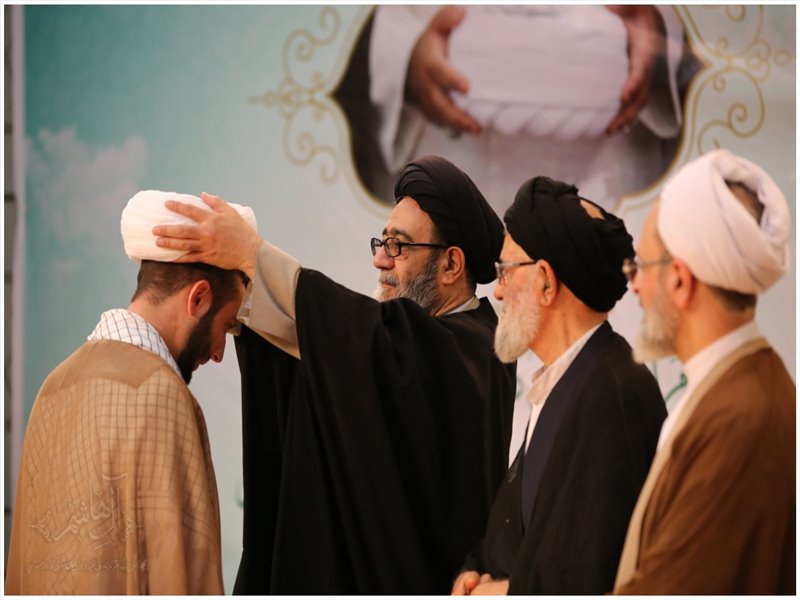 مراسم عمامه گذاری طلاب مدارس علمیه آذربایجان ‌شرقی