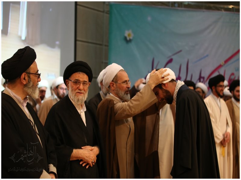 مراسم عمامه گذاری طلاب مدارس علمیه آذربایجان ‌شرقی