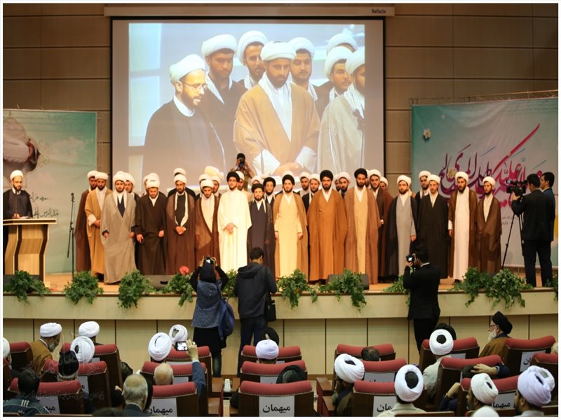 مراسم عمامه گذاری طلاب مدارس علمیه آذربایجان ‌شرقی