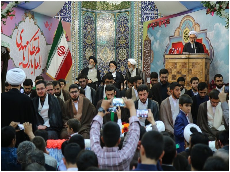 آئین عمامه گذاری طلاب حوزه علمیه ولی‌عصر(عج) بناب