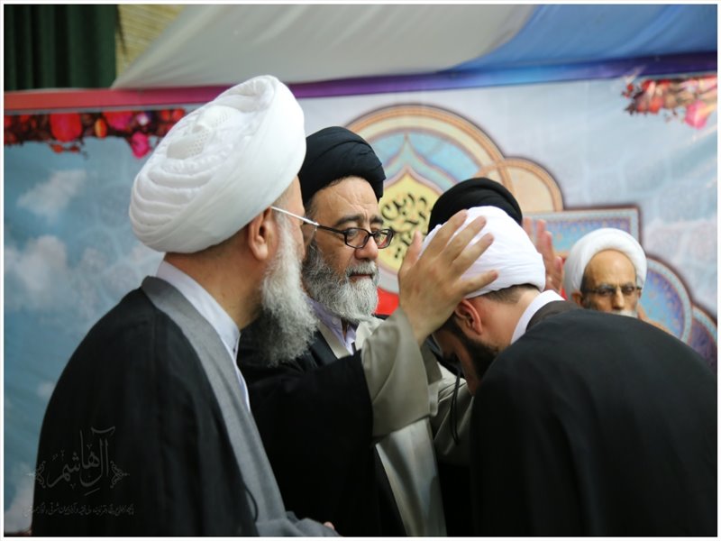 آئین عمامه گذاری طلاب حوزه علمیه ولی‌عصر(عج) بناب