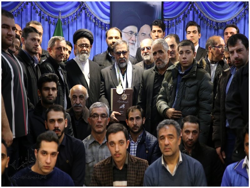 دیدار ورزشکاران تبریزی با نماینده ولی فقیه در استان