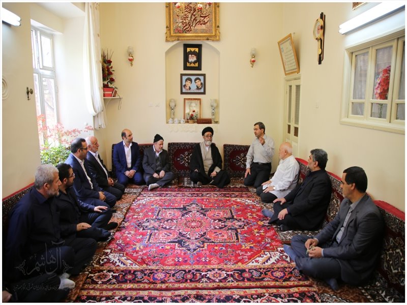 دیدار با خانواده معظم شهیدان والامقام قاری راثی به روایت تصویر