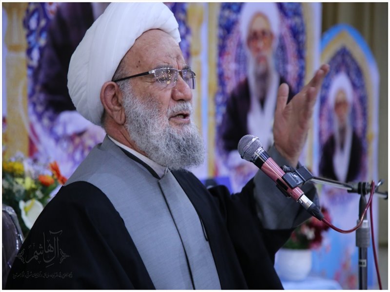 همایش تکریم شیخ محمد فاضل مرندی