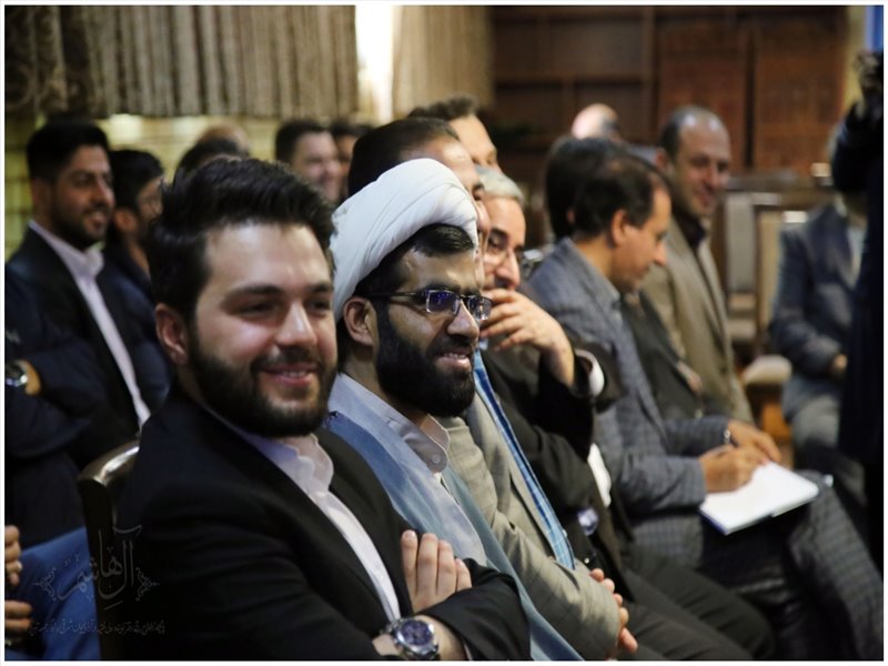 به مناسبت روز ارتباطات و روابط عمومی صورت گرفت