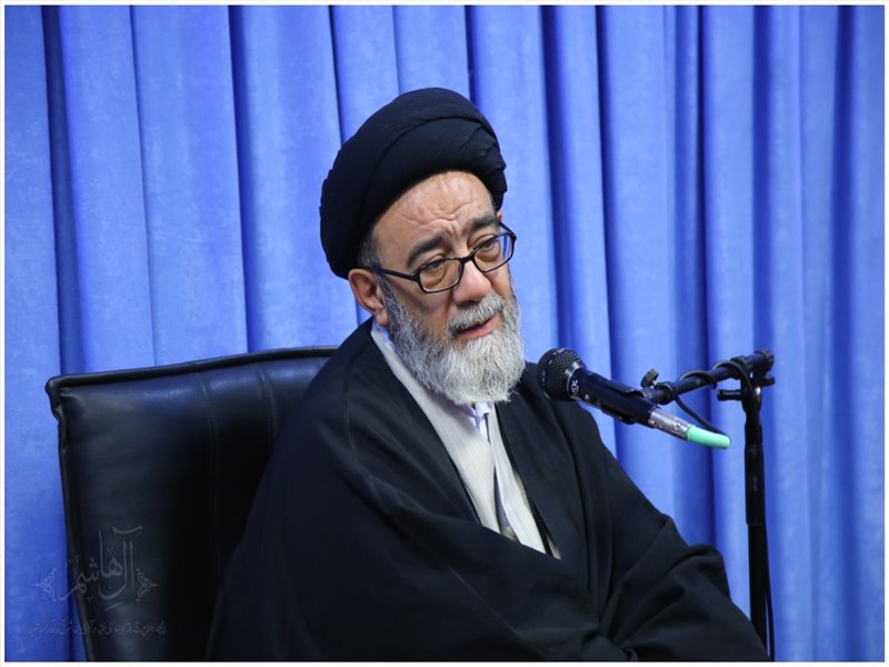 دیدار فعالان فرهنگی شهرداری تبریز با نماینده ولی فقیه در استان