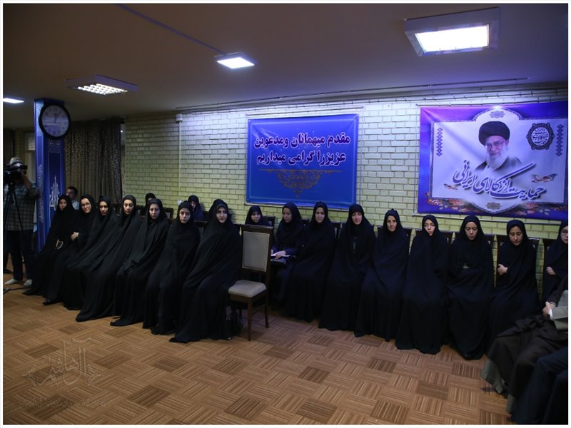 دیدار فعالان فرهنگی شهرداری تبریز با نماینده ولی فقیه در استان