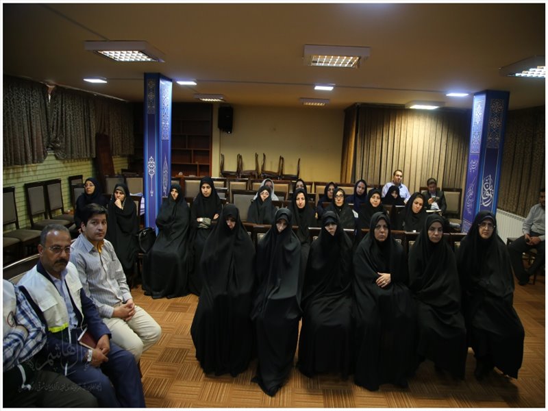 دیدار سفیران جامعه بسیج پزشکی با نماینده ولی فقیه در استان