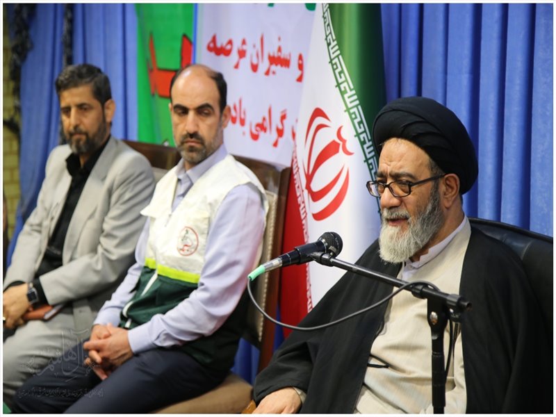دیدار سفیران جامعه بسیج پزشکی با نماینده ولی فقیه در استان