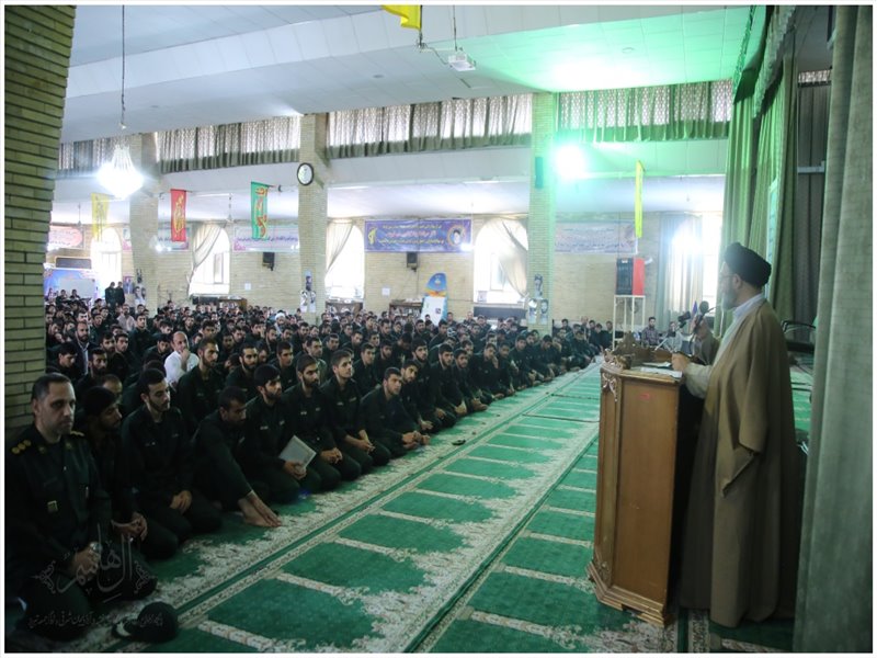 دیدار امام جمعه تبریز با درجه داران آموزشگاه سیدالشهدا (ع)