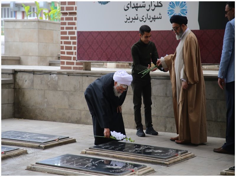 دیدار امام جمعه تبریز با درجه داران آموزشگاه سیدالشهدا (ع)