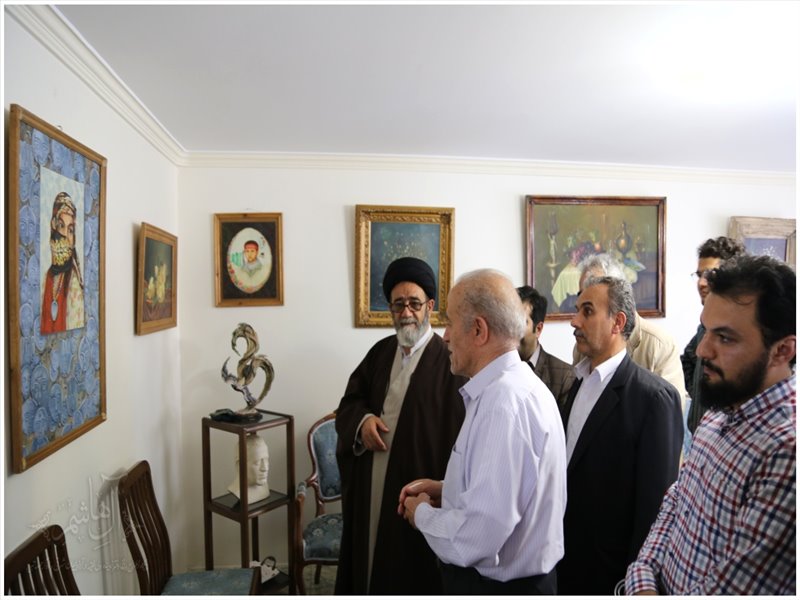 دیدار نماینده ولی فقیه در استان از هنرمند تبریزی