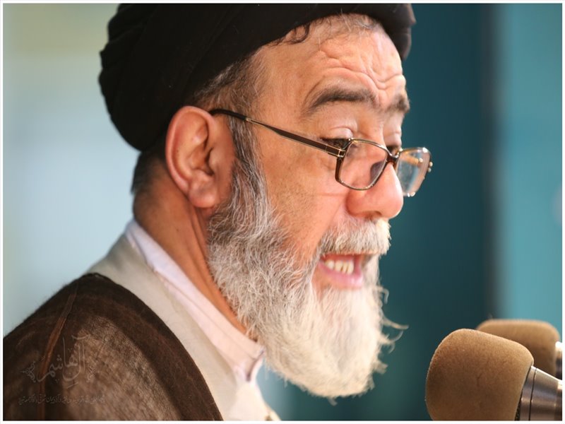 اقامه نماز عید فطر به امامت نماینده ولی فقیه در استان