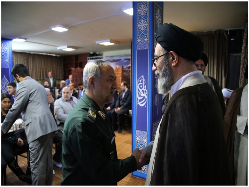 دیدار عیدانه امام جمعه تبریز