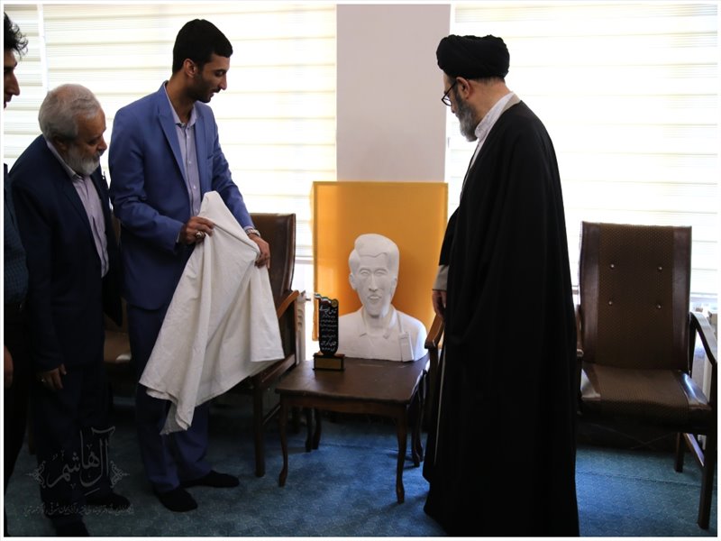دیدار جمعیت فرزندان شاهد و ایثارگر با امام جمعه تبریز