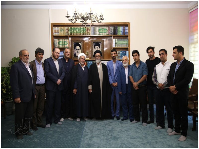 دیدار جمعیت فرزندان شاهد و ایثارگر با امام جمعه تبریز