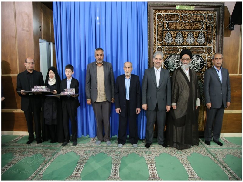 تجلیل از حافظان کل قرآن کریم در نماز جمعه تبریز