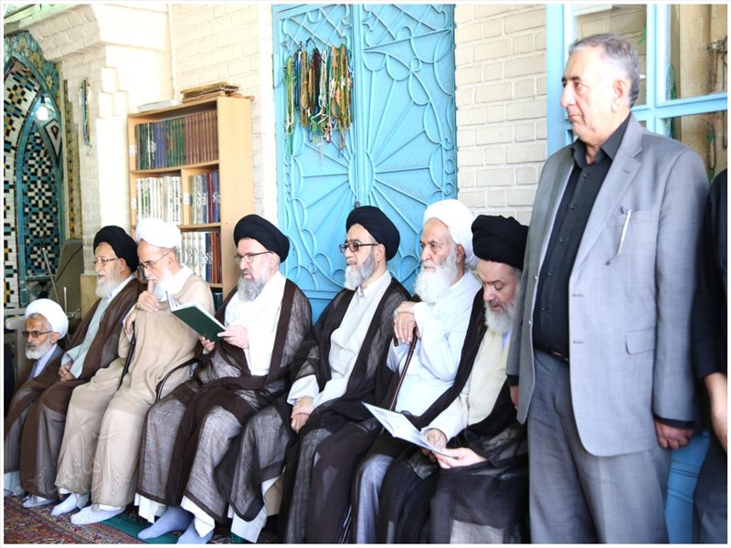 مراسم تشییع آیت‌الله دوزدوزانی برگزار شد