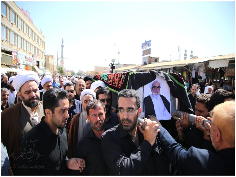مراسم تشییع آیت‌الله دوزدوزانی برگزار شد