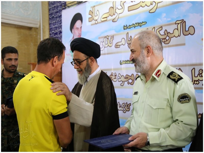 تجلیل از ورزشکاران نمونه یگانهای ویژه نیروی انتظامی