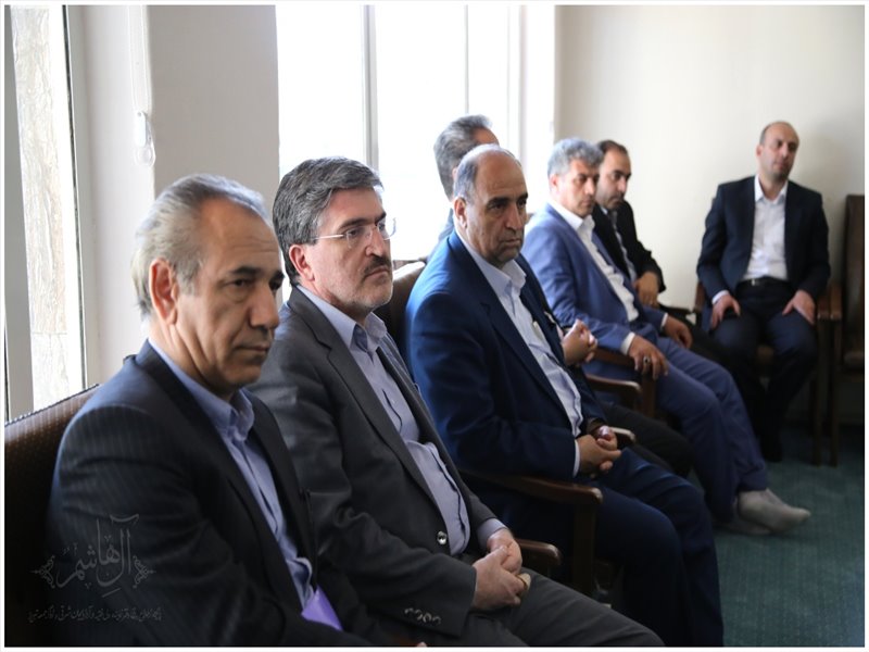 دیدار دکتر ربیعی با حجت‌الاسلام و‌المسلمین آل‌هاشم