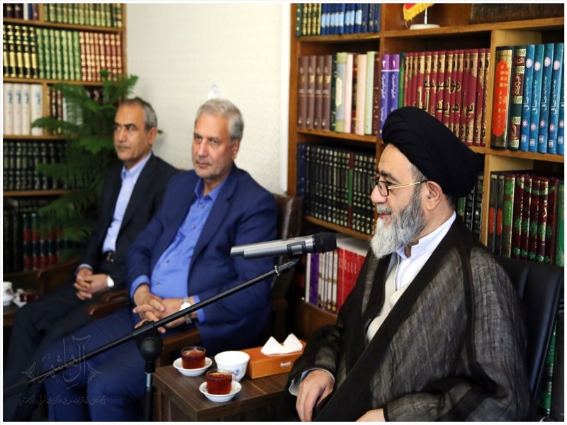 دیدار دکتر ربیعی با حجت‌الاسلام و‌المسلمین آل‌هاشم