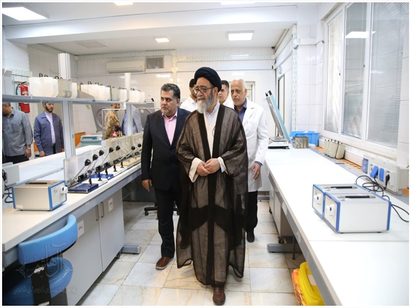 بازدید حجت الاسلام والمسلمین آل هاشم از اداره کل انتقال خون استان