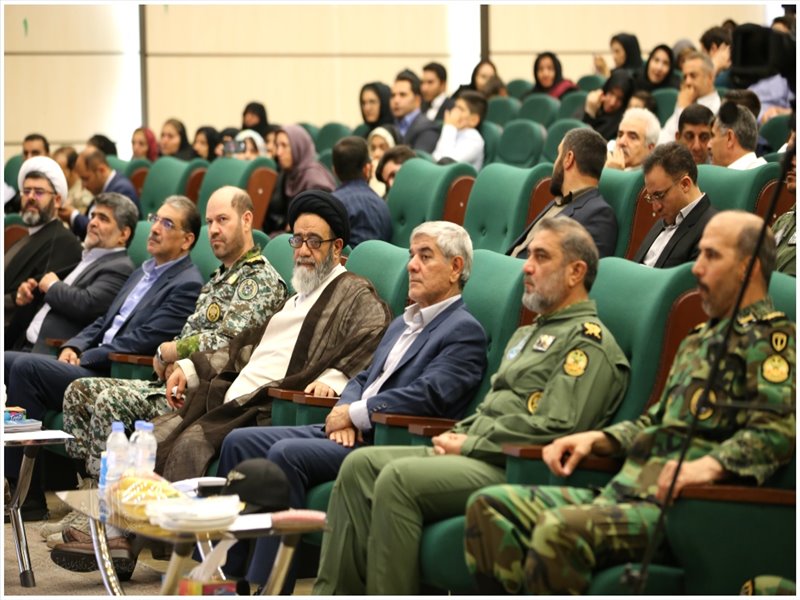 تجلیل از خانواده‌های معظم شهدا و ایثارگران هوانیروز