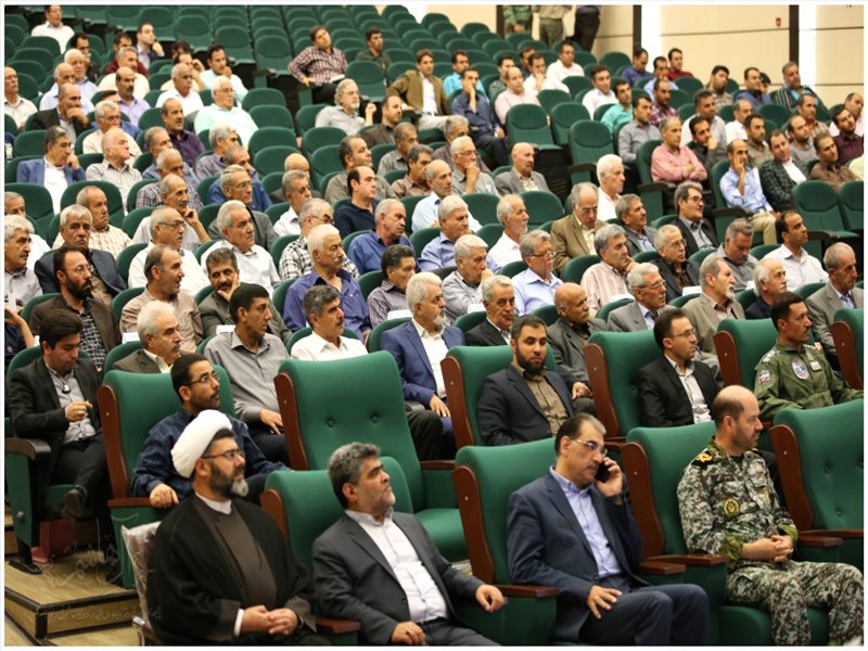 تجلیل از خانواده‌های معظم شهدا و ایثارگران هوانیروز