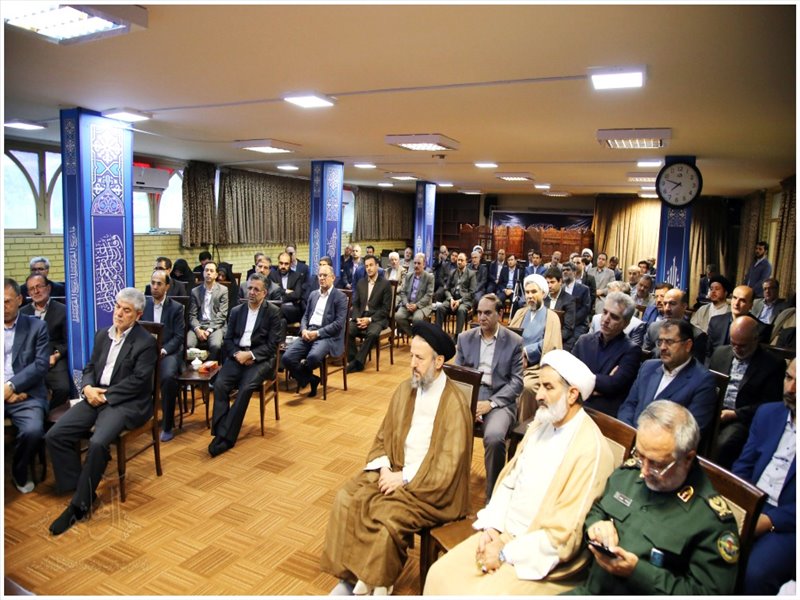 گزارش تصویری جلسه درس مکارم اخلاق و معنویت