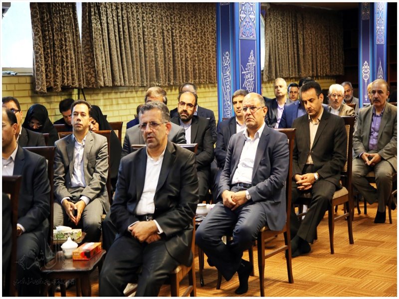 گزارش تصویری جلسه درس مکارم اخلاق و معنویت