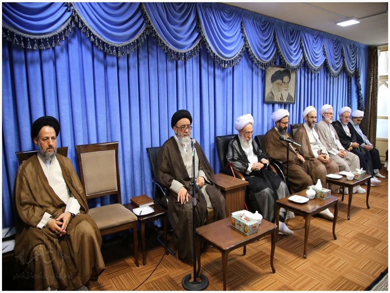 مراسم پرفیض زیارت عاشورا با حضور علما و روحانیون