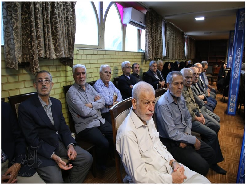 دیدار جامعه بازنشستگان و فرهیختگان پیشکسوت تبریزی با نماینده ولی فقیه در استان