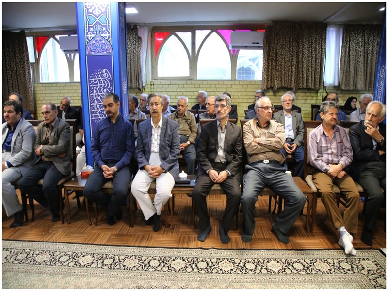 دیدار جامعه بازنشستگان و فرهیختگان پیشکسوت تبریزی با نماینده ولی فقیه در استان
