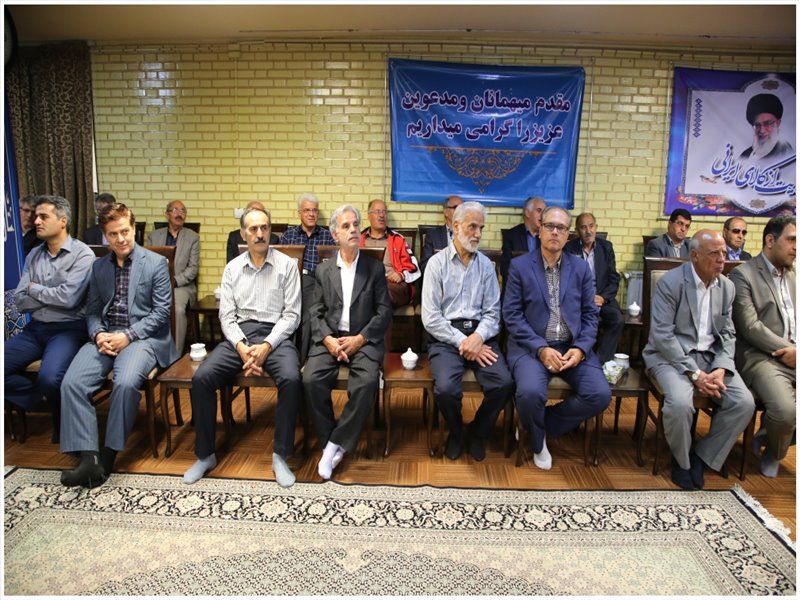 دیدار جامعه بازنشستگان و فرهیختگان پیشکسوت تبریزی با نماینده ولی فقیه در استان
