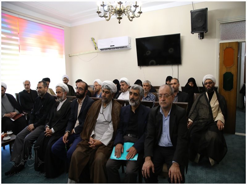 دیدار اساتید دانشکده الهیات دانشگاه تبریز با نماینده ولی فقیه در استان