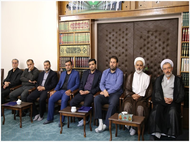 دیدار اساتید دانشکده الهیات دانشگاه تبریز با نماینده ولی فقیه در استان