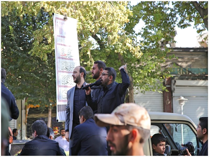 تصاویر مراسم تشییع پیکرهای مطهر 9 شهید گمنام در تبریز