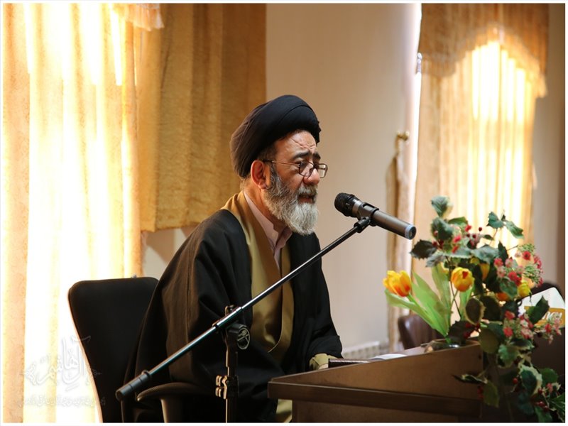 حضور امام جمعه تبریز در حجره های طلاب