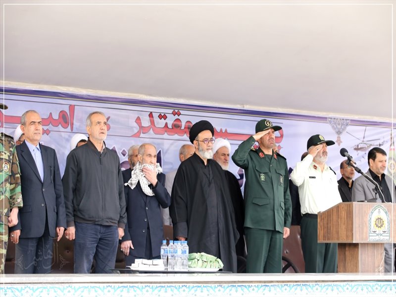 صبحگاه مشترک نیروهای نظامی مستقر در آذربایجان‌شرقی