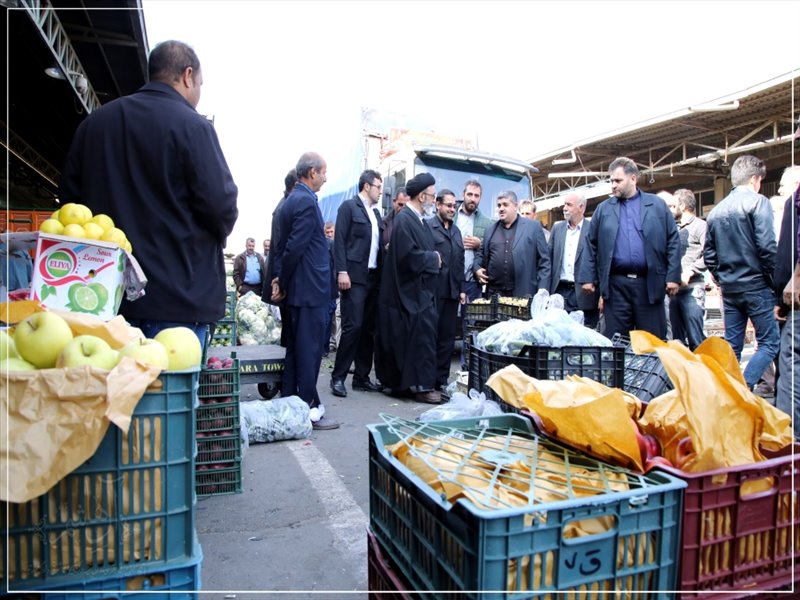 بازدید حجت الاسلام والمسلمین آل هاشم از میدان میوه و تره بار تبریز
