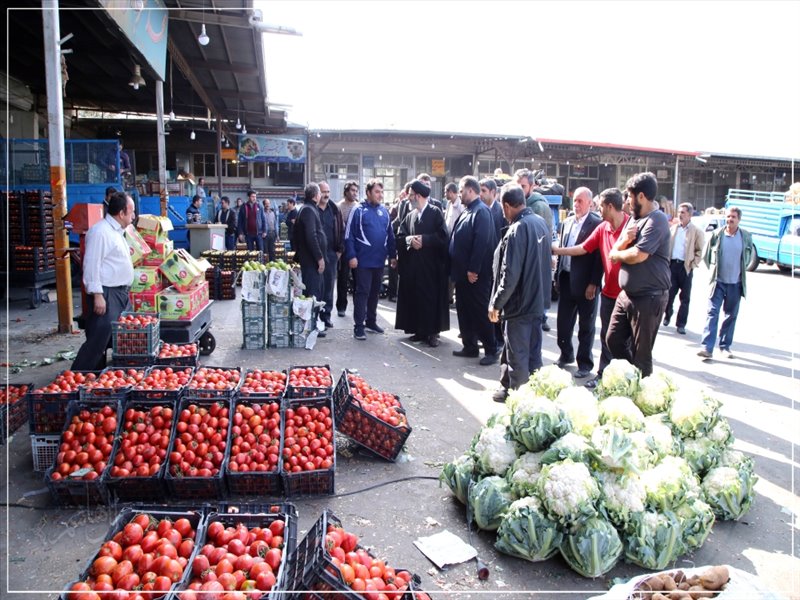 بازدید حجت الاسلام والمسلمین آل هاشم از میدان میوه و تره بار تبریز