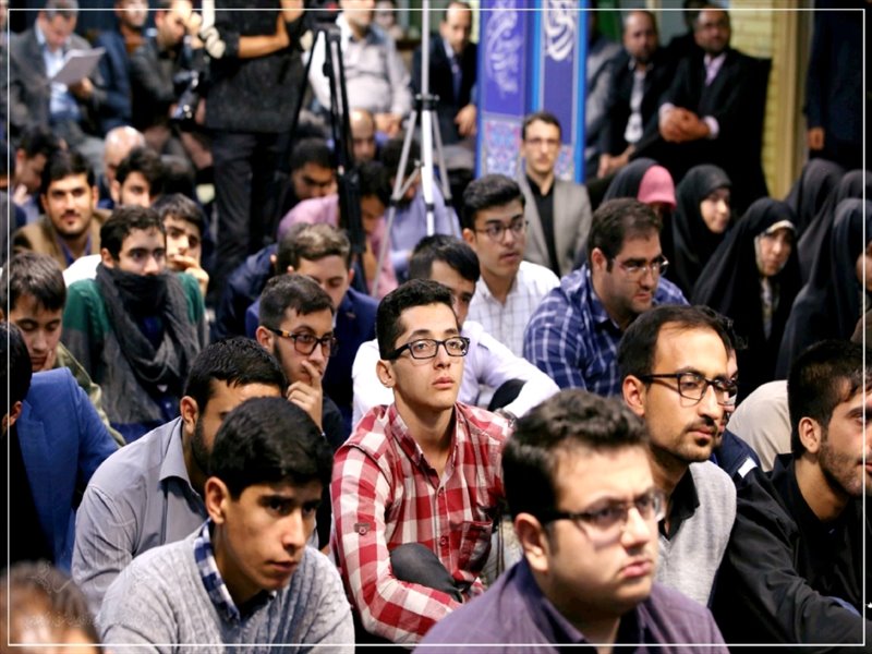 دیدار دانشجویان بسیجی با نماینده ولی فقیه در استان