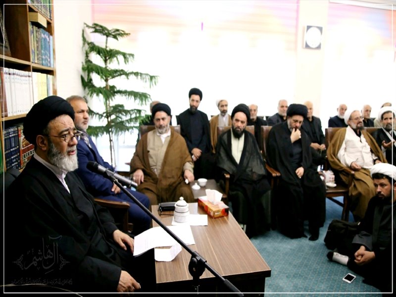 برگزاری نشست یاوران اربعین در بیت امام جمعه تبریز