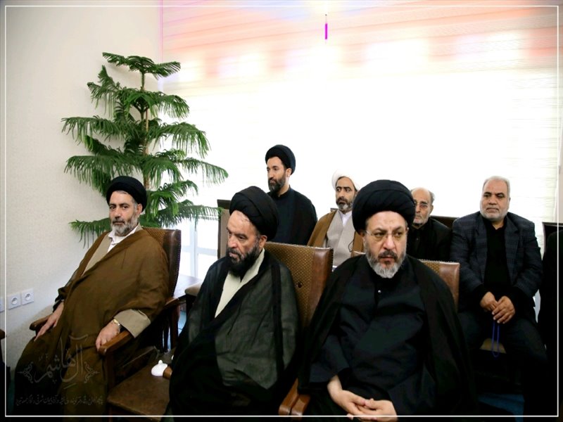 برگزاری نشست یاوران اربعین در بیت امام جمعه تبریز