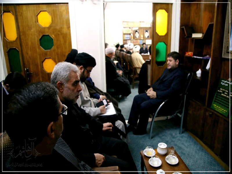 برگزاری نشست یاوران اربعین در بیت امام جمعه تبریز