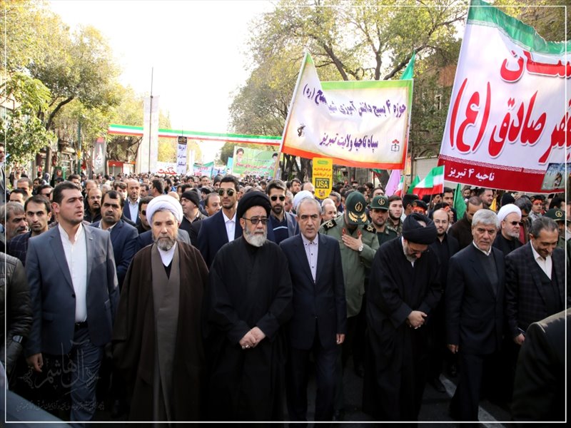 راهپیمایی یوم الله ۱۳ آبان در تبریز