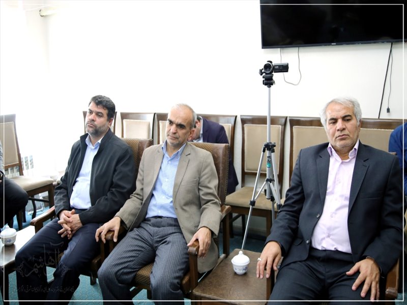 دیدار اعضای هیئت فوتبال آذربایجان شرقی با نماینده ولی فقیه در استان