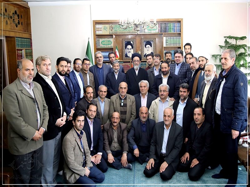 دیدار اعضای هیئت فوتبال آذربایجان شرقی با نماینده ولی فقیه در استان