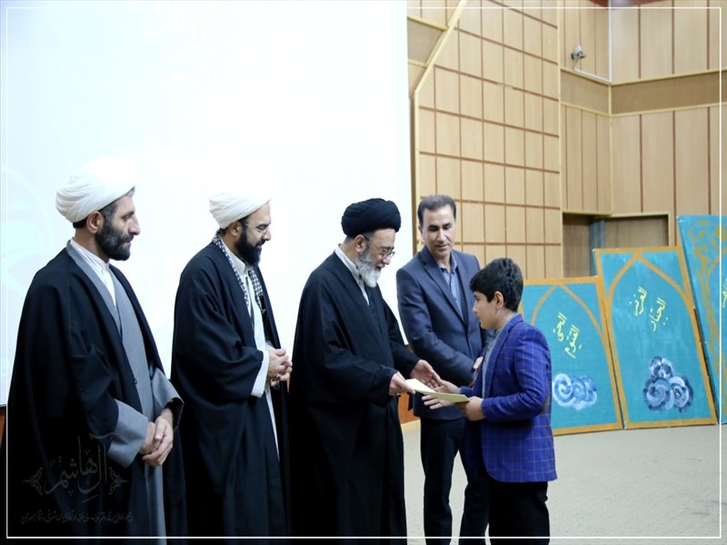 مراسم تجلیل از برگزیدگان مسابقات قرآنی دانشگاه شهید مدنی آذربایجان